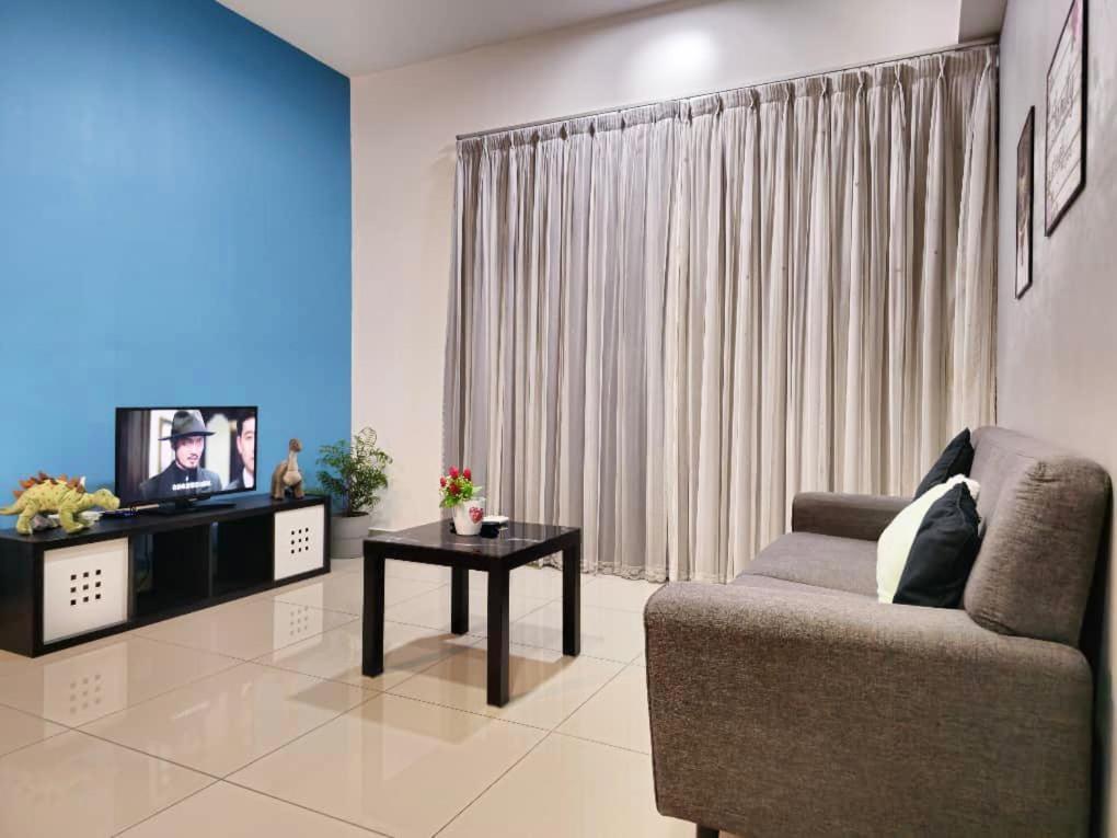 Utropolis Glenmarie 2r 1b 舒适和温暖家的环境 Shah Alam